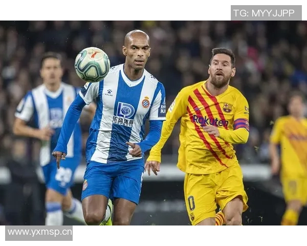 西班牙人主场迎战巴萨双方争夺荣誉与尊严的激烈对决 西班牙人主场迎战巴萨双方争夺荣誉与尊严的激烈对决