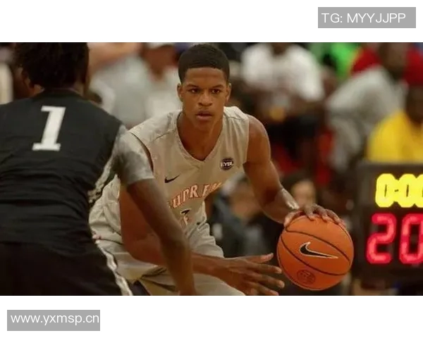 手肘传球技巧解析与实战应用提升篮球水平的秘密武器 手肘传球技巧解析与实战应用提升篮球水平的秘密武器