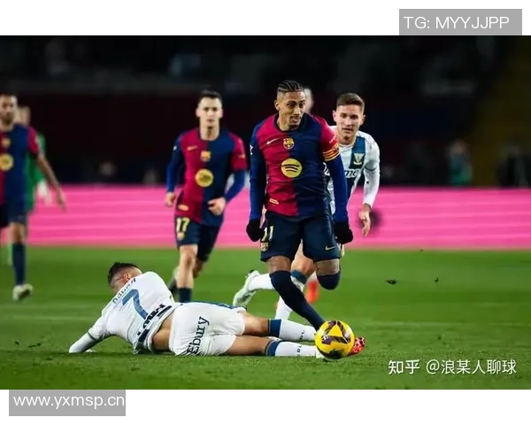 里昂与巴萨对决历史回顾及精彩瞬间分析